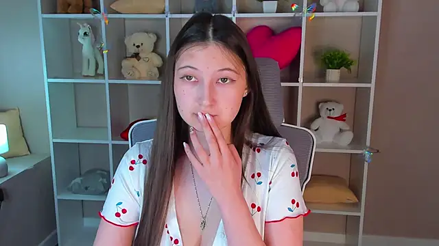 Ella Burns online show from 04.21.26