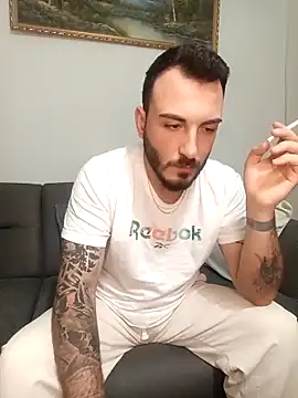 Snapshot of snncdgn chatting on 11.29.25 snncdgn online show from 11.29.25