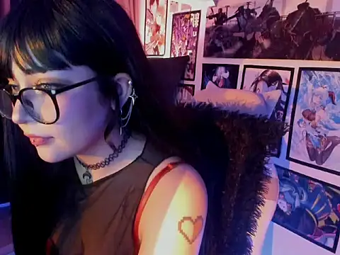 Snapshot of LilithMyers chatting on 11.30.25 LilithMyers online show from 11.30.25