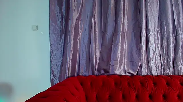 Snapshot of TattooTemptress chatting on 11.24.25 TattooTemptress online show from 11.24.25