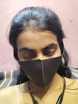 Snapshot of Thaper_Meera2 chatting on 05.19.26 Thaper Meera2 online show from 05.19.26