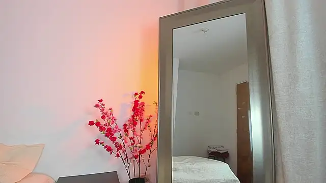 samgomez  online show from 02.19.26