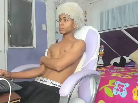 Santy bigcock 01 online show from 11.07.25