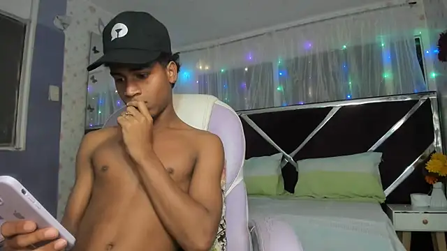 Santy bigcock 01 online show from 03.26.26
