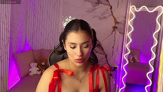 PEACHY TAY online show from 03.20.26