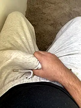 Snapshot of MorenoVelvet chatting on 12.18.25 MorenoVelvet online show from 12.18.25