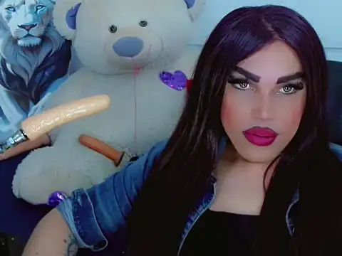 Snapshot of NharaBigCock chatting on 11.14.25 NharaBigCock online show from 11.14.25