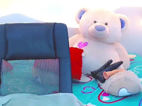 NharaBigCock online show from 04.17.26