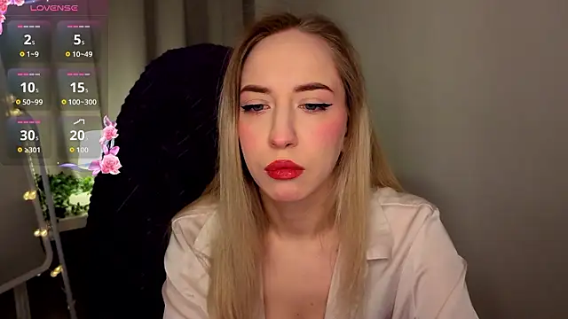 IsabelleBliz online show from 02.04.26