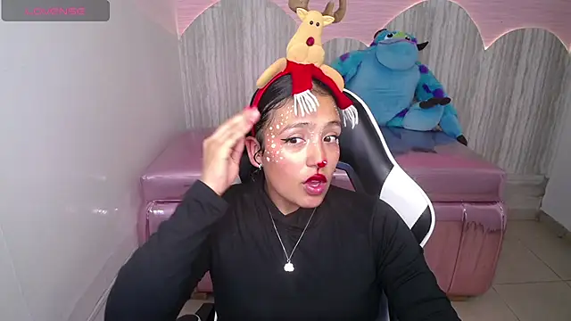 Snapshot of tamara_brown_t chatting on 11.21.25 tamara brown t online show from 11.21.25