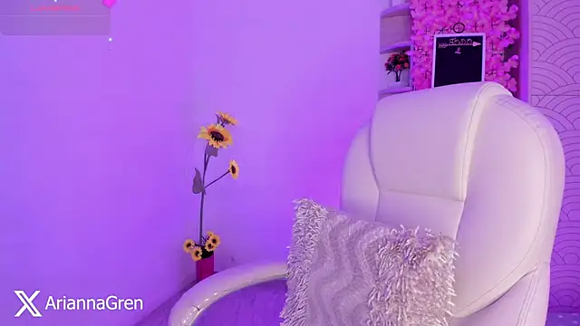 Snapshot of Arianna_Gren18 chatting on 02.04.26 Arianna Gren18 online show from 02.04.26