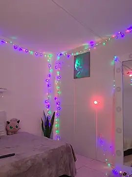  alanajohnson online show from 11.19.25