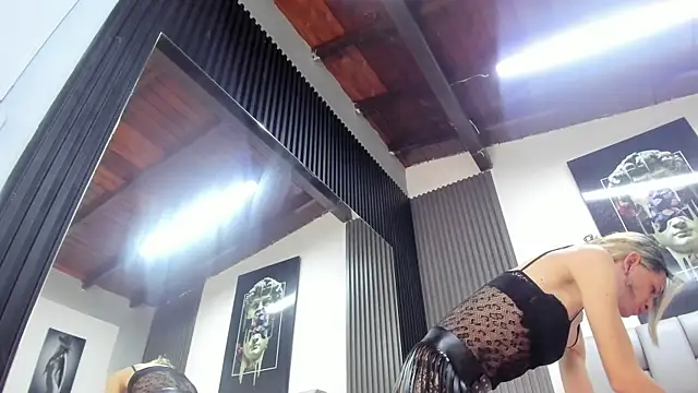 Caitlyn-Joness  online show from 03.26.26