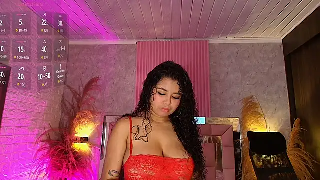 Snapshot of griselle_rousse chatting on 06.15.26 griselle rousse online show from 06.15.26