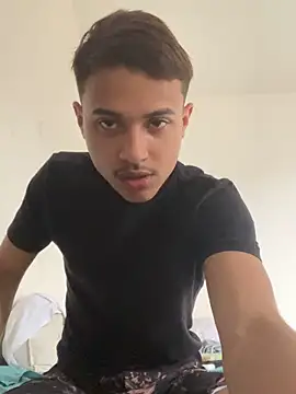 Guinovinho01 online show from 11.04.25