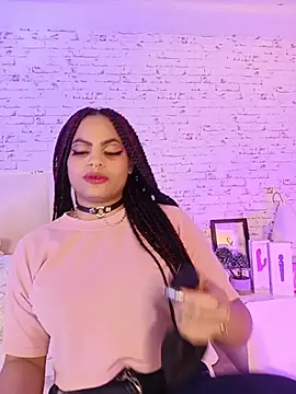 Snapshot of April_Kay chatting on 11.17.25 April Kay online show from 11.17.25