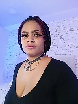 Snapshot of April_Kay chatting on 11.28.25 April Kay online show from 11.28.25