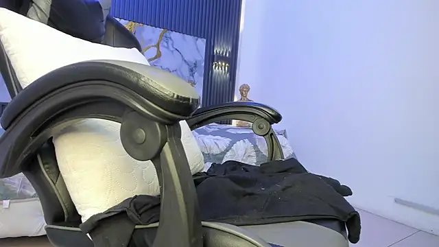 Liams18 online show from 04.09.26