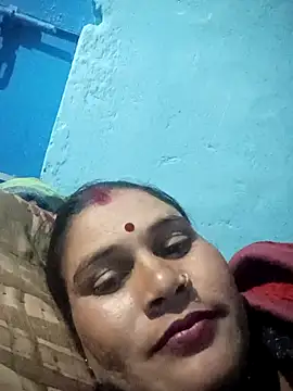 Snapshot of Chinki_pande chatting on 12.17.25 Chinki pande online show from 12.17.25
