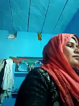 Snapshot of Chinki_pande chatting on 01.08.26 Chinki pande online show from 01.08.26