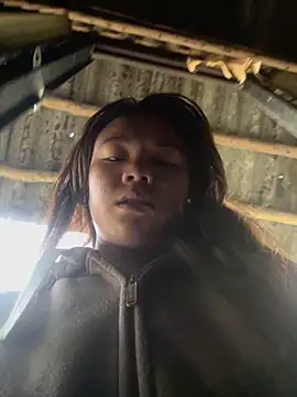 Snapshot of Dilen_7533 chatting on 11.30.25 Dilen 7533 online show from 11.30.25