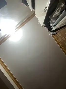 Snapshot of Dilen_7533 chatting on 12.17.25 Dilen 7533 online show from 12.17.25