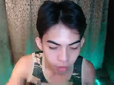 Urhotsilverboy online show from 11.21.25