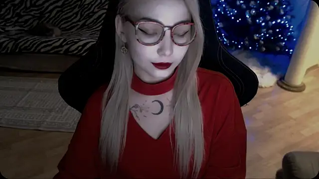 Snapshot of fromsun_forsoul777 chatting on 12.18.25 fromsun forsoul777 online show from 12.18.25