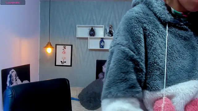 Valery clk online show from 11.24.25