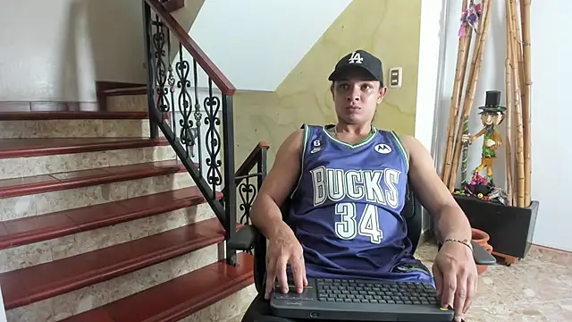 Snapshot of Belamiramill chatting on 11.10.25 Belamiramill online show from 11.10.25