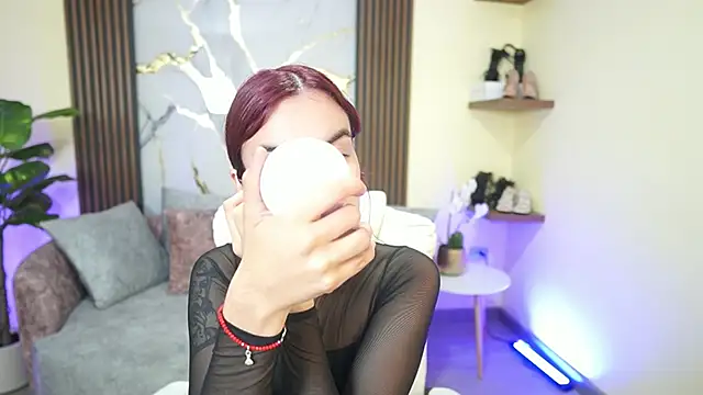 TessaaFox online show from 01.13.26