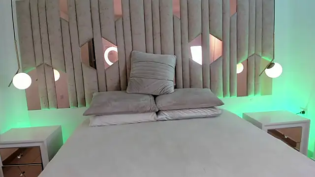 sofi zaens online show from 01.08.26