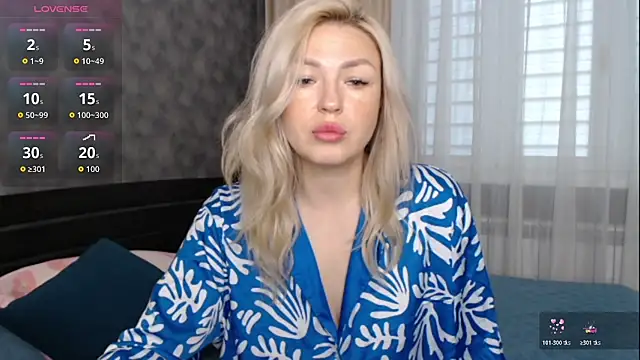 HelenOneLove online show from 05.20.26