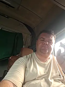 Snapshot of Grase44 chatting on 11.17.25 Grase44 online show from 11.17.25