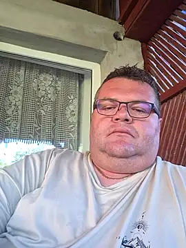 Snapshot of Grase44 chatting on 06.19.26 Grase44 online show from 06.19.26