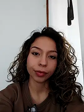 LuluuBerry online show from 12.03.25