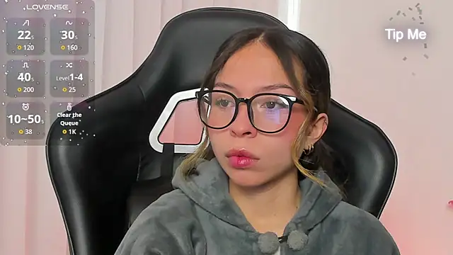 LuluuBerry online show from 12.14.25