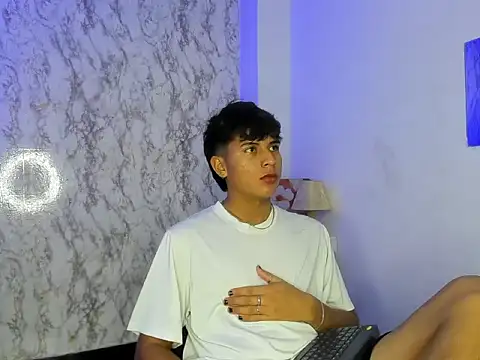 Valentino Lane online show from 02.12.26