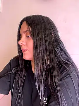 candicewest  online show from 12.14.25