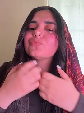 candicewest  online show from 04.20.26