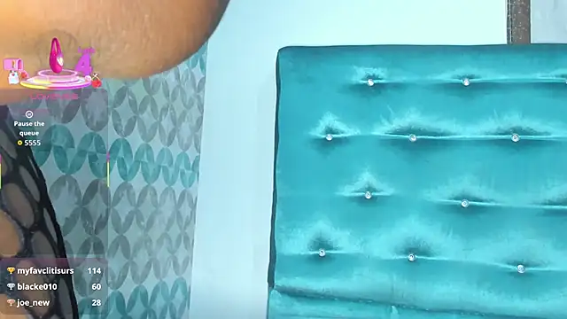 Tamaramilleer online show from 12.19.25