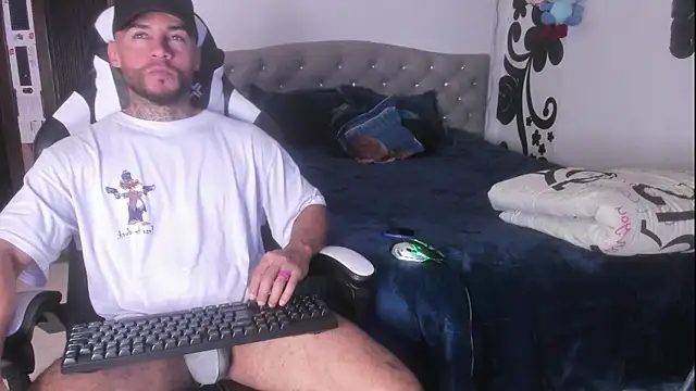 couple-hothot online show from 11.25.25