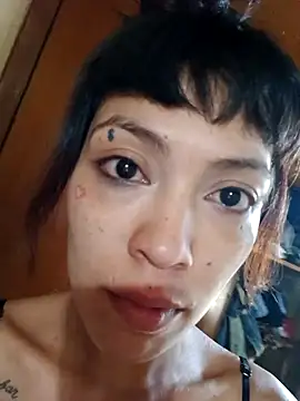 Snapshot of Axel911b chatting on 12.05.25 Axel911b online show from 12.05.25