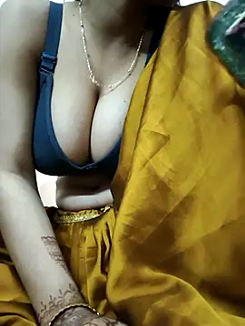 SexySwatii online show from 02.04.26