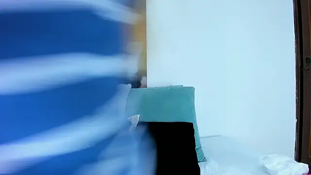 Andhrea Vale online show from 11.15.25