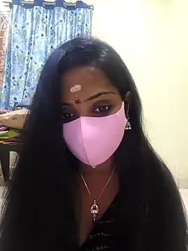 Snapshot of siritelugubutterfly chatting on 11.17.25 siritelugubutterfly online show from 11.17.25