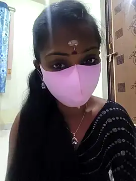 Snapshot of siritelugubutterfly chatting on 11.20.25 siritelugubutterfly online show from 11.20.25