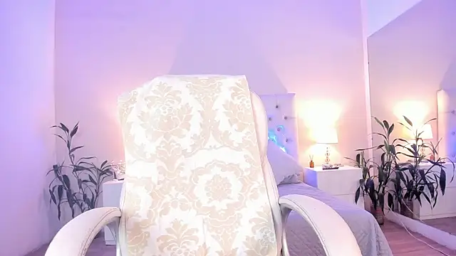 Scarlett Bunny  online show from 04.15.26