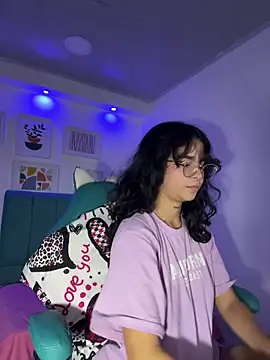  vaiolet owo online show from 11.16.25