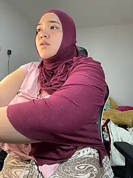 sweetmuslim01 online show from 02.17.25